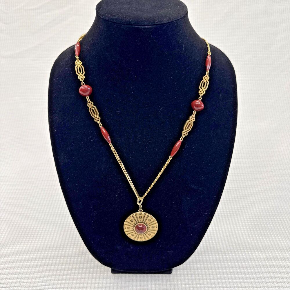 Vintage 1978 Sarah Coventry Safari Medallion Necklace Detachable Pendant